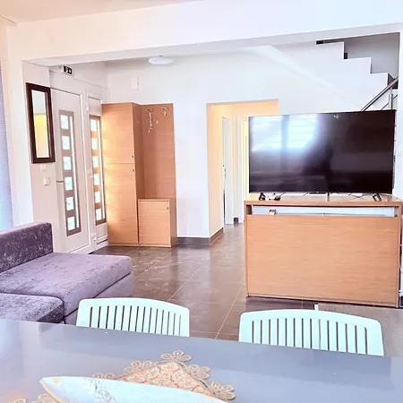 Avs 1 Apartament